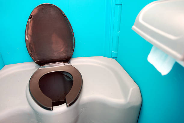 Best Temporary restroom rental  in Fox Crossing, WI